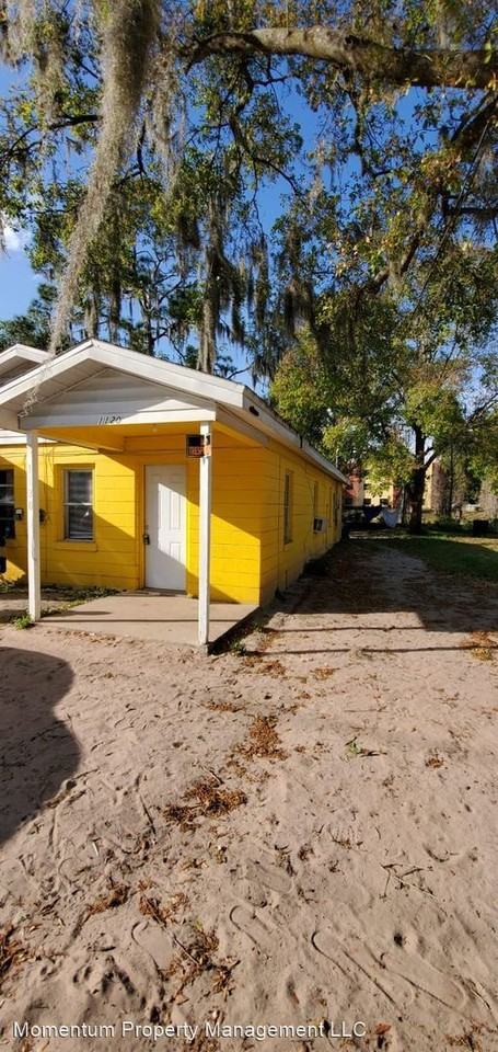 1120 -1122 W Austin St - Photo 2 of 9