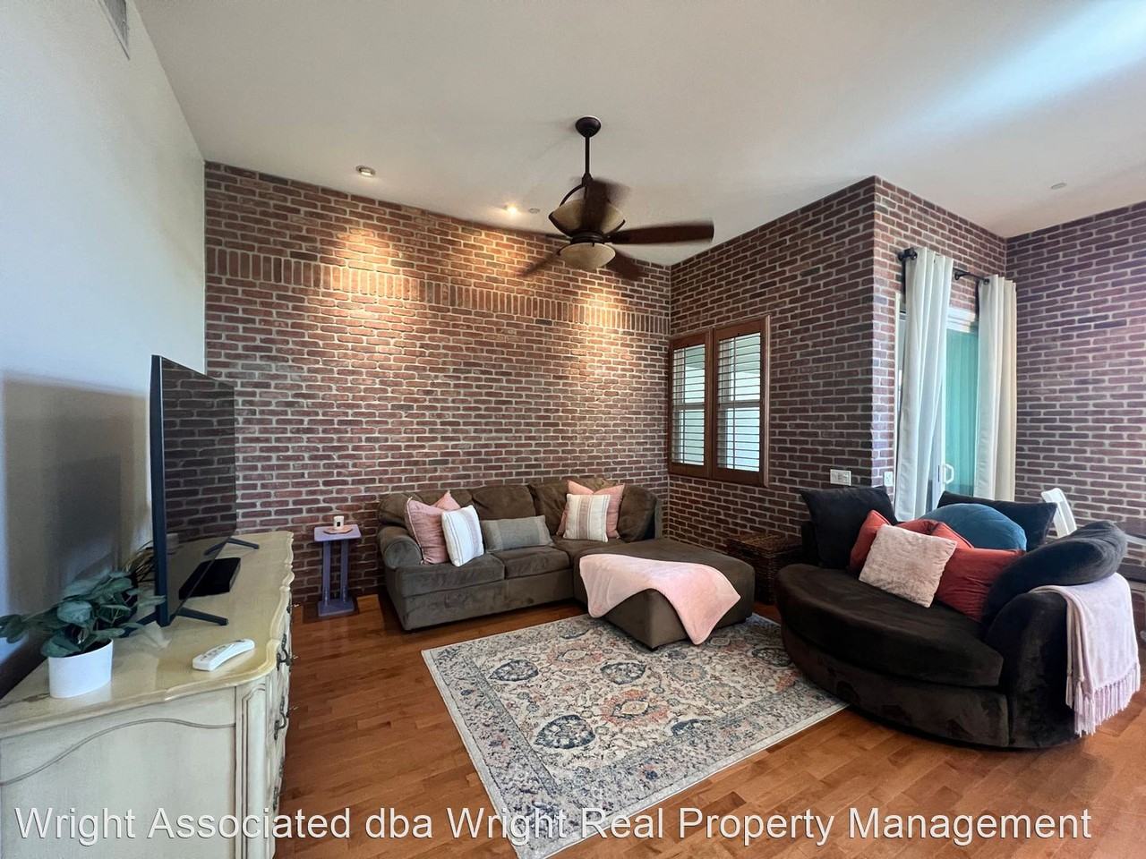 724 W 1st St #43 - Photo 2 of 10