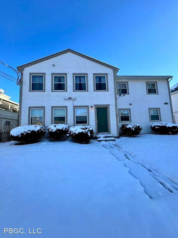 42 Intervale Ave Apartments in Old North End, Burlington, VT 05401 Zumper