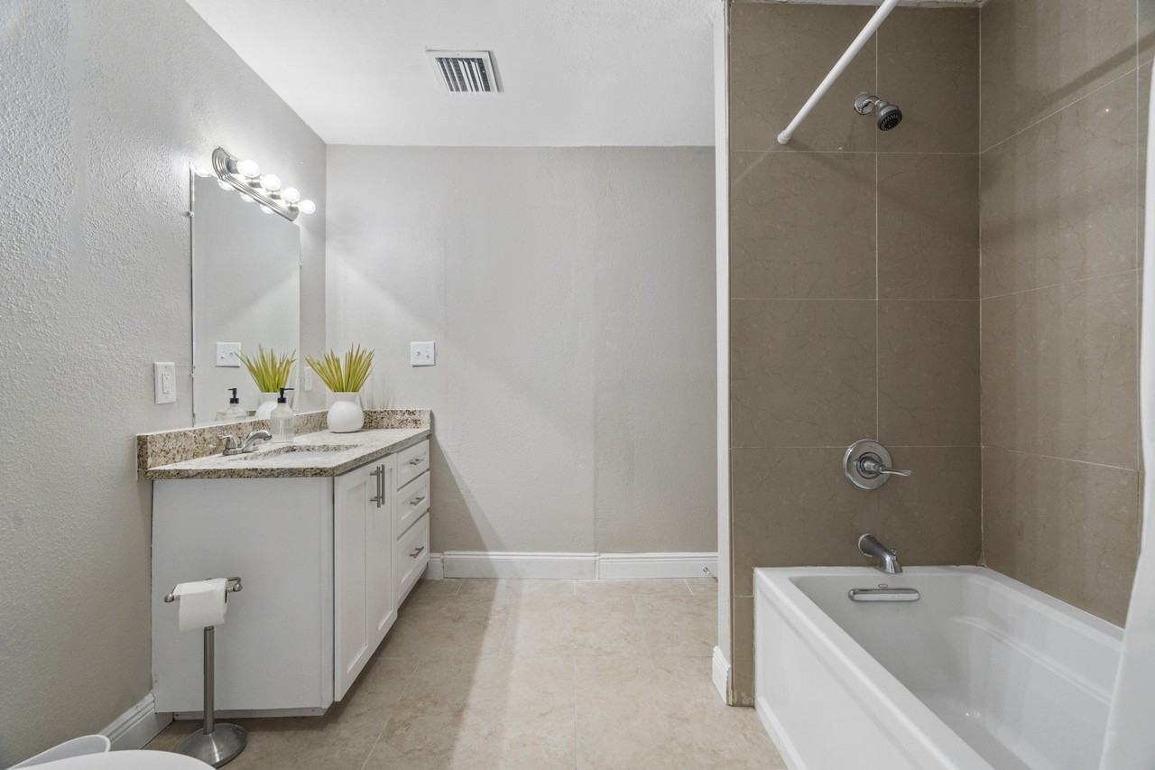 N Semmes St - Photo 4 of 8