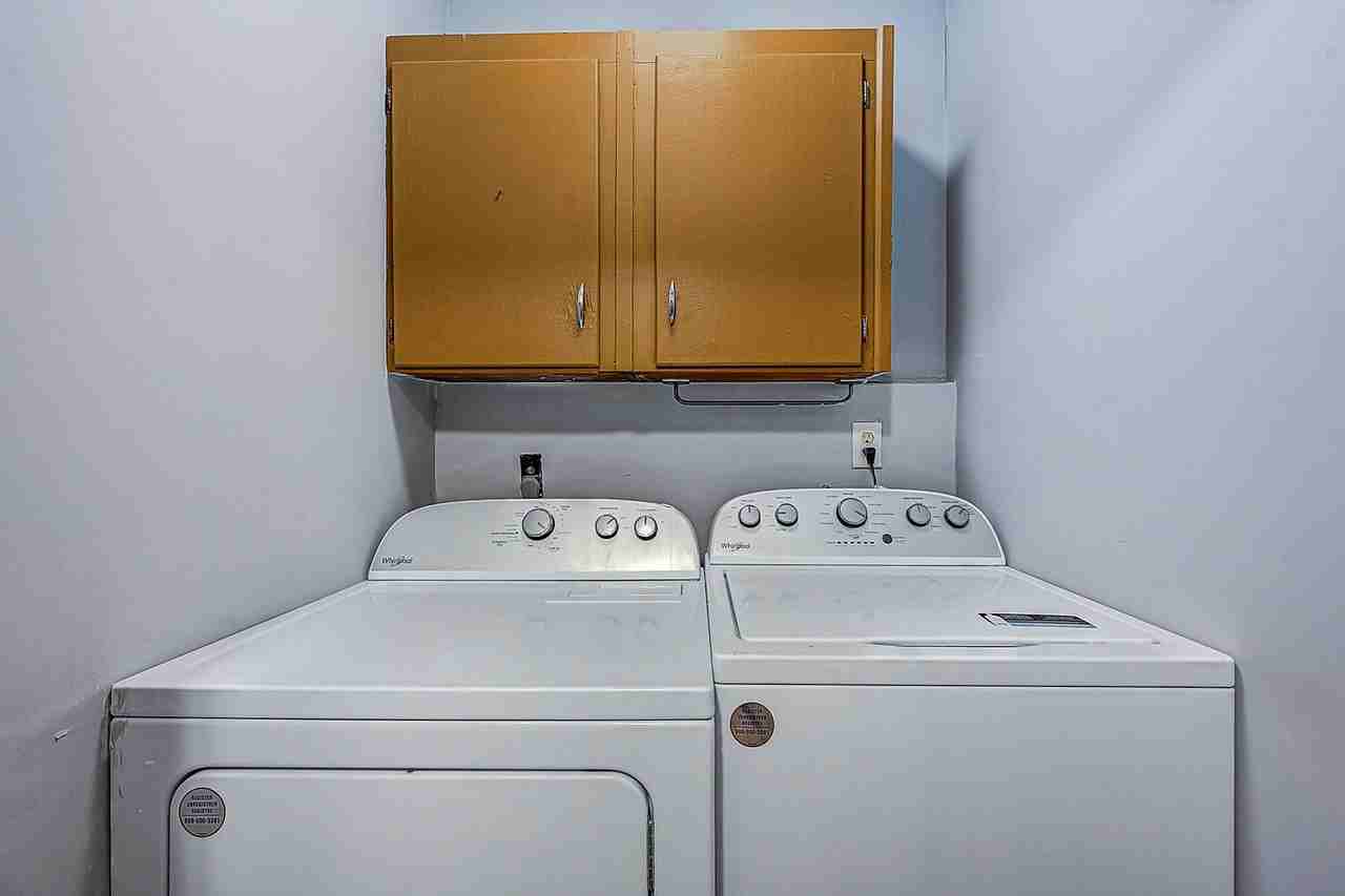 Hamilton Cir - Photo 7 of 9