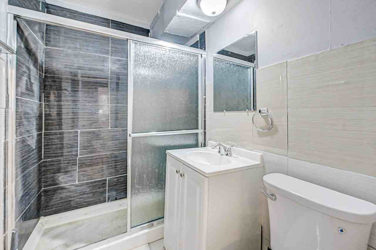 Hamilton Cir - Photo 2 of 9