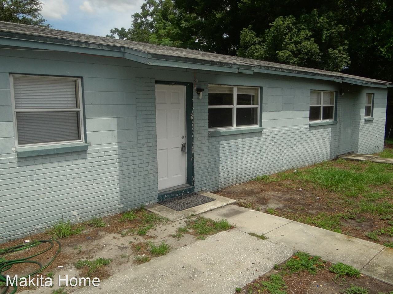 9217 N 13th St - Photo 2 of 14