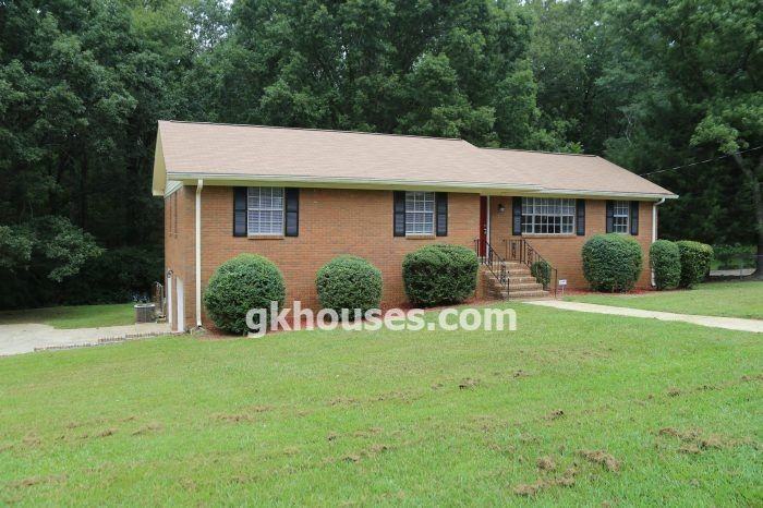 5421 Justice St - Photo 3 of 39