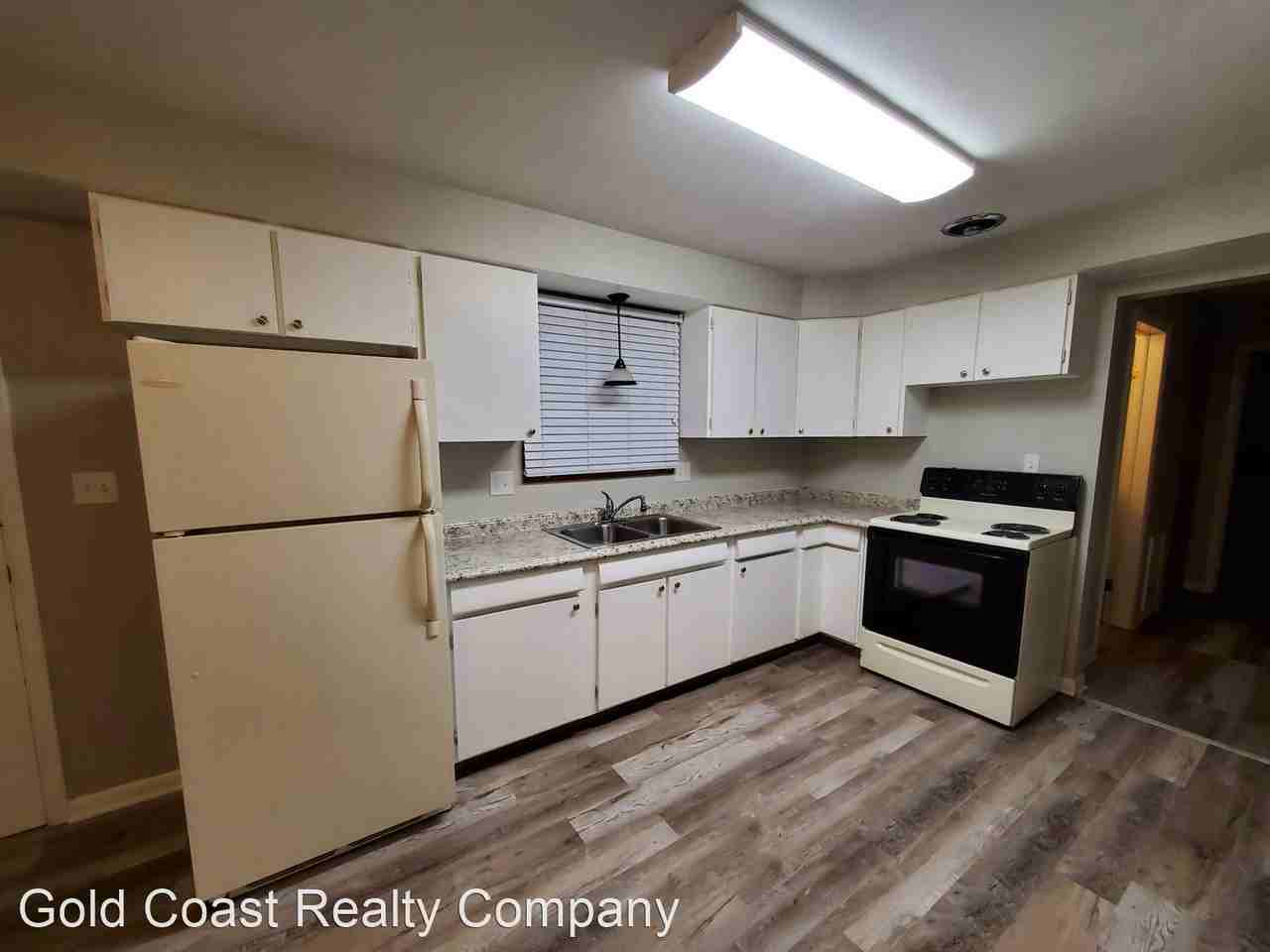 3900 Benfield Drive - Photo 2 of 21