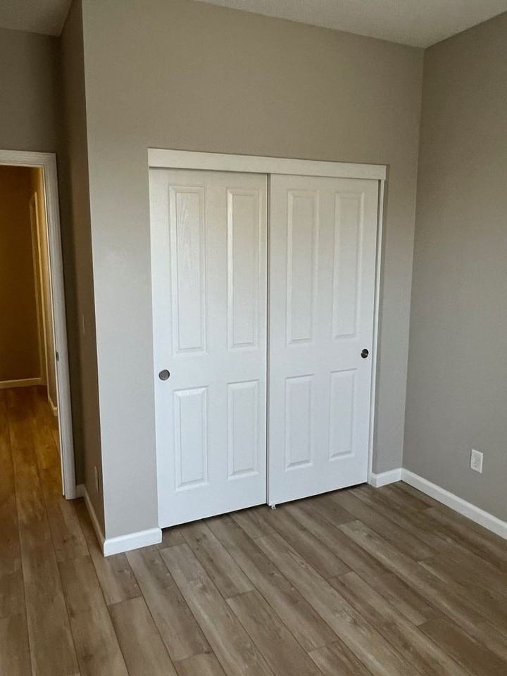 839 Copper Ln - Photo 2 of 24