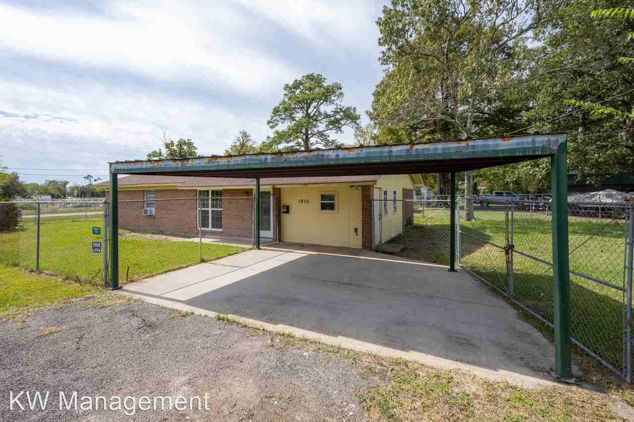 1910 Pierce St - Photo 2 of 26