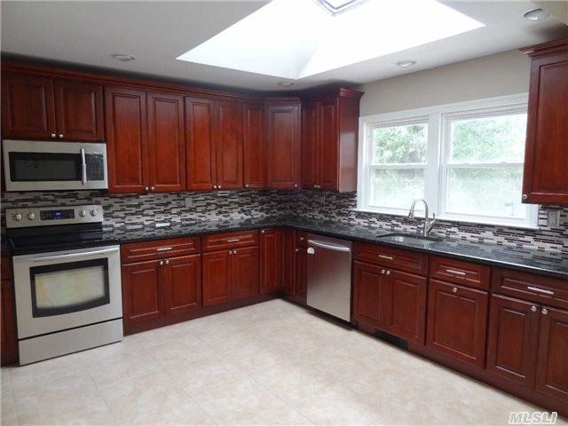 578 Higbie Ln - Photo 2 of 20