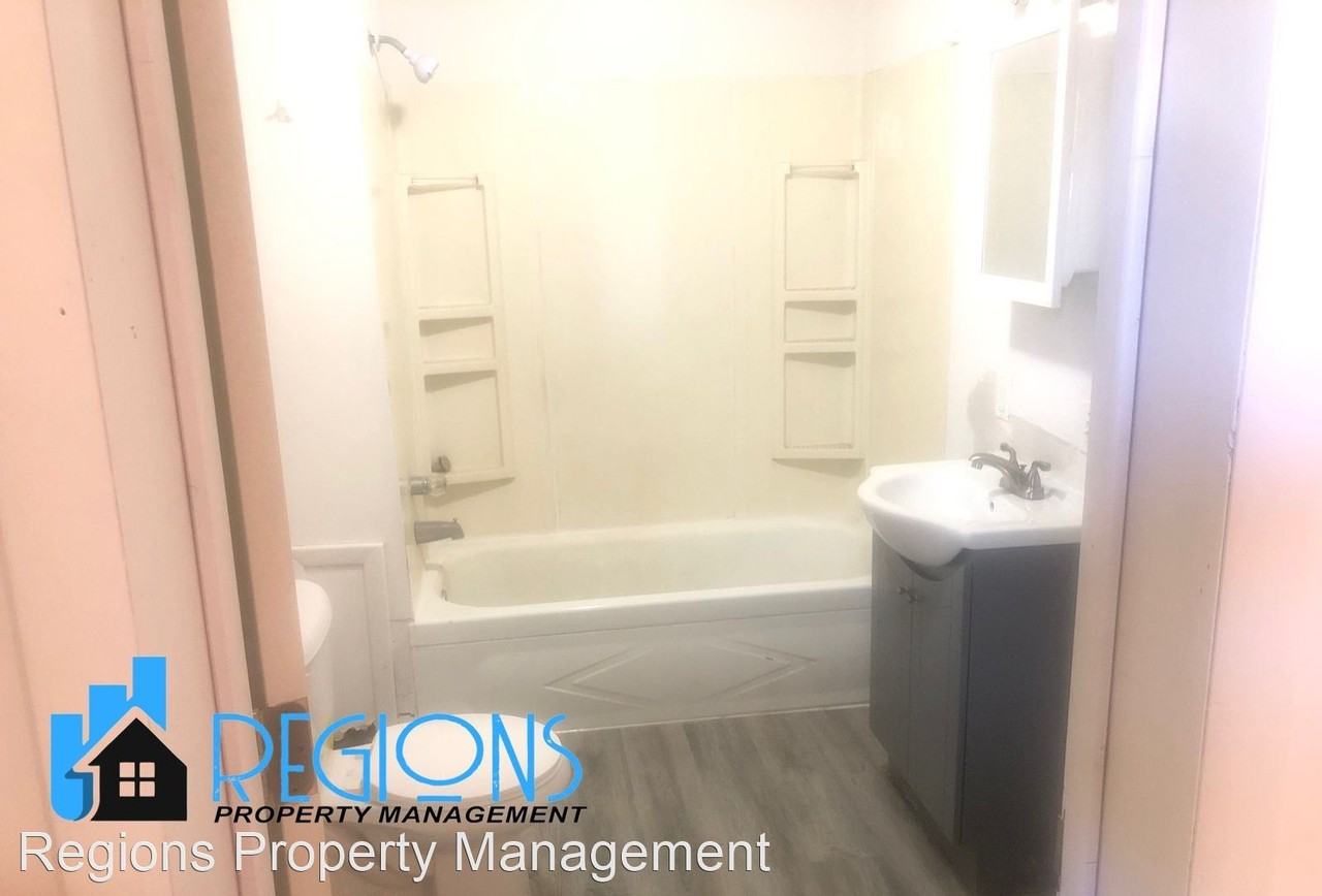 602 W Mill St - Photo 3 of 8