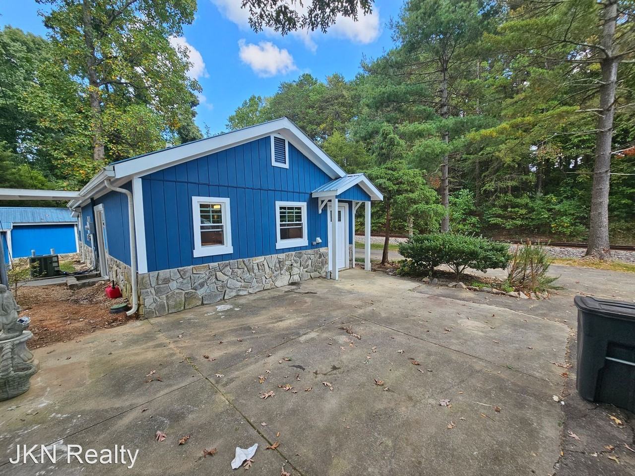 7692 Windward Point dr Sherrils ford, NC 28673 - Photo 2 of 22