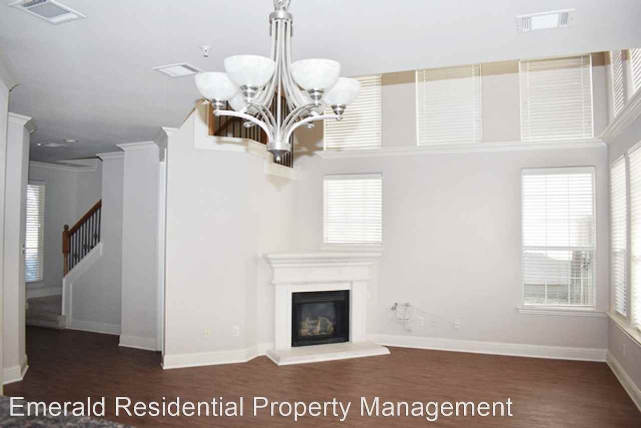 2529 Champagne Dr - Photo 3 of 18