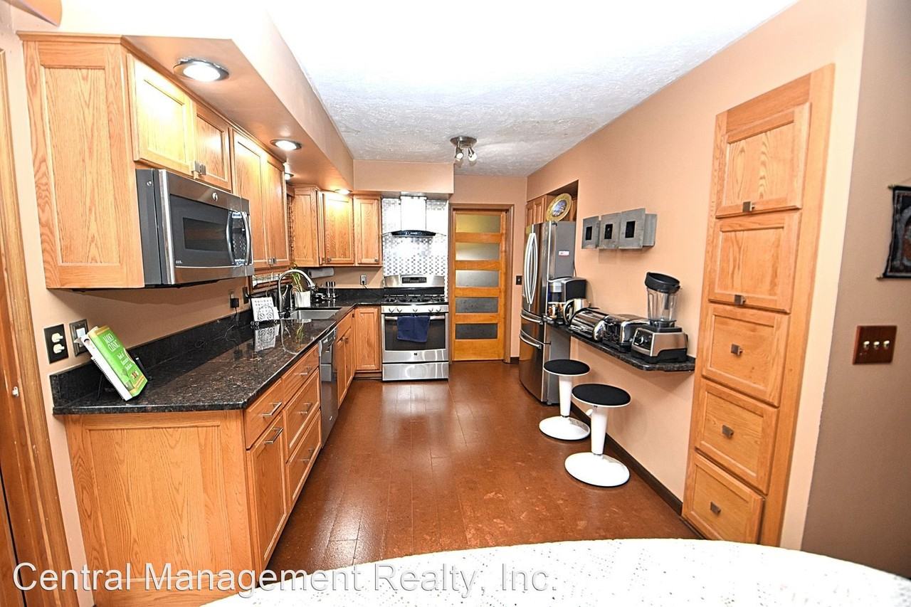 50736 Birkdale Ct - Photo 3 of 26
