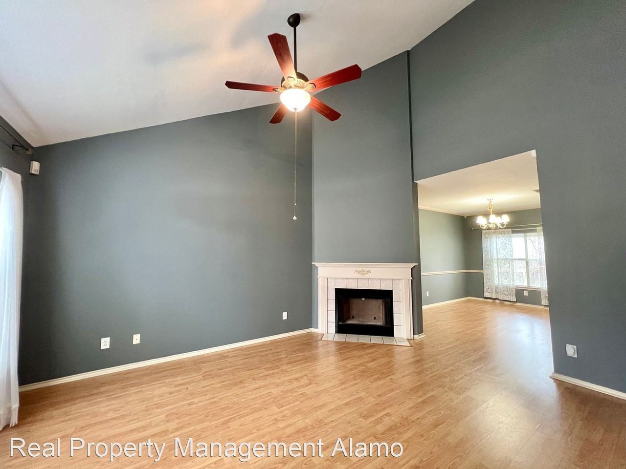 15718 Knollpine - Photo 3 of 38