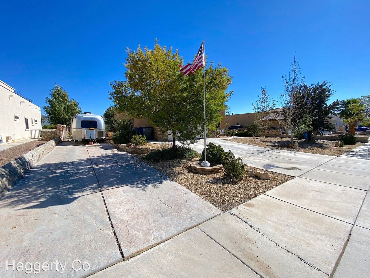 5612 Valley Oak Dr - Photo 2 of 48