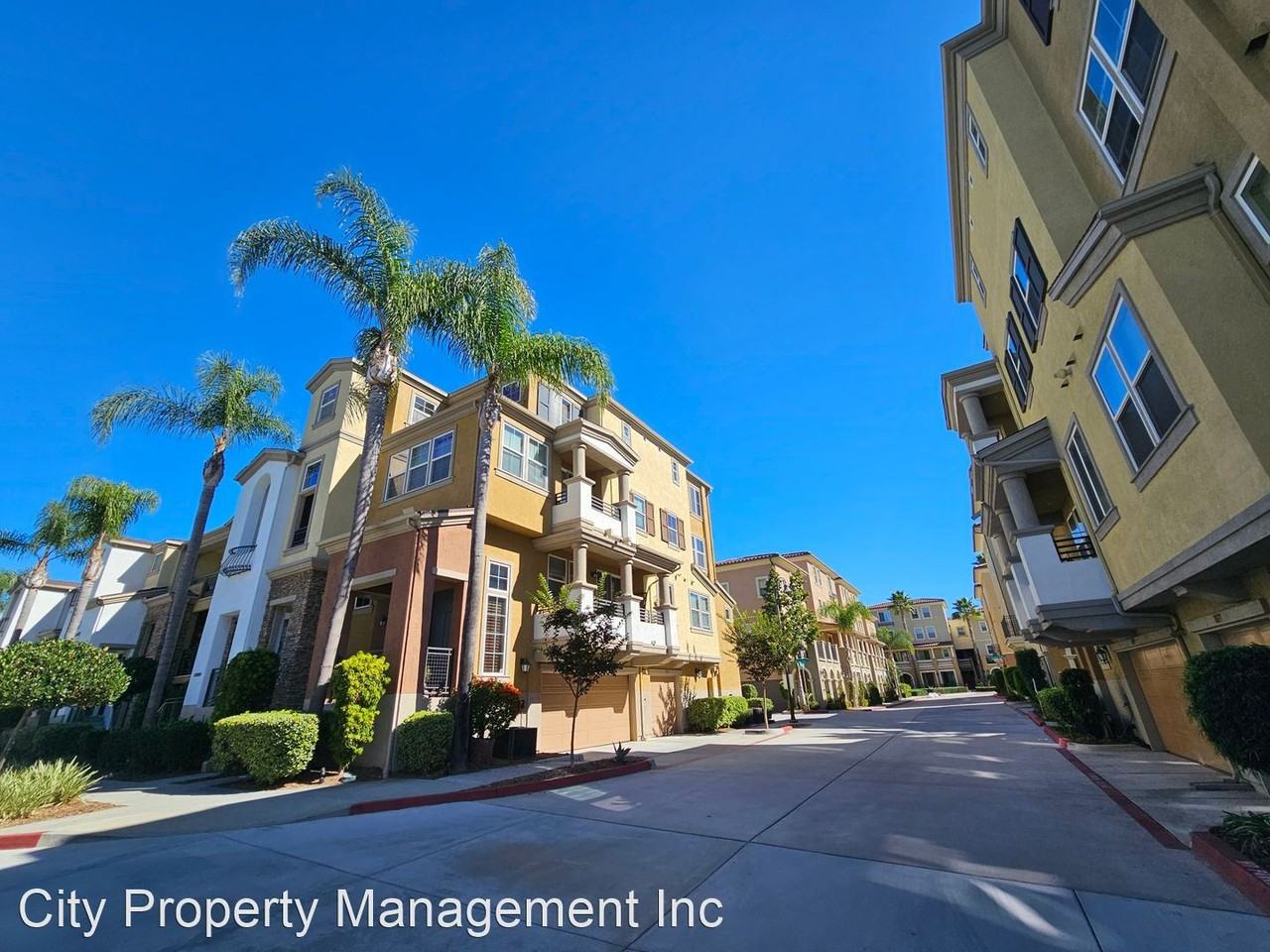 5057 Plaza Promenade - Photo 2 of 33