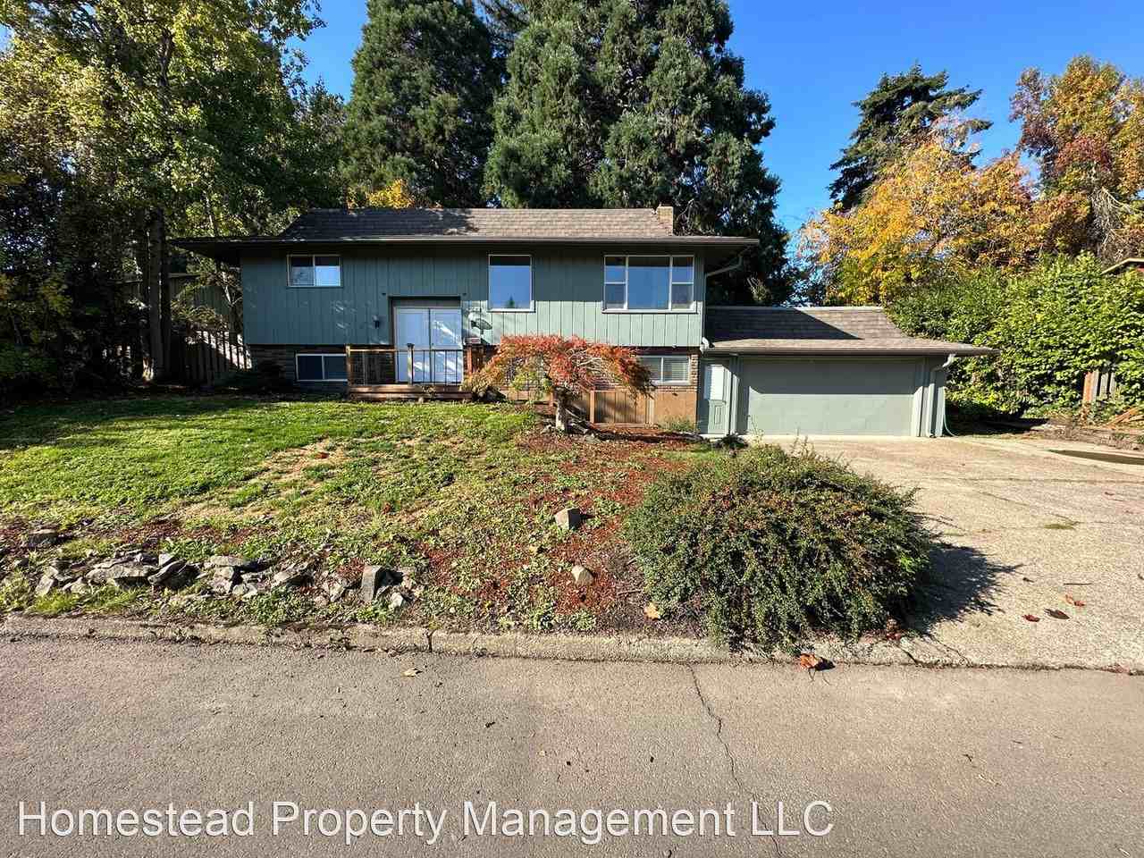 262 Candlewood Way N - Photo 2 of 50