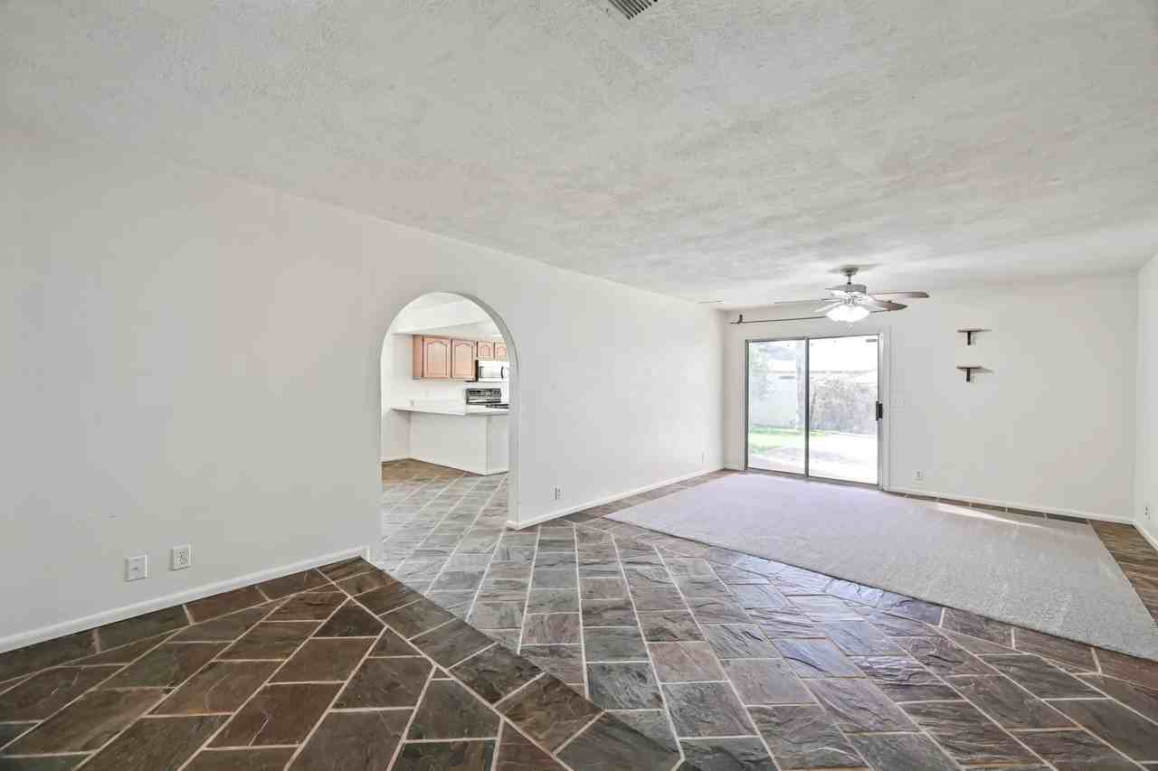 17842 N 41st Ave - Photo 2 of 28