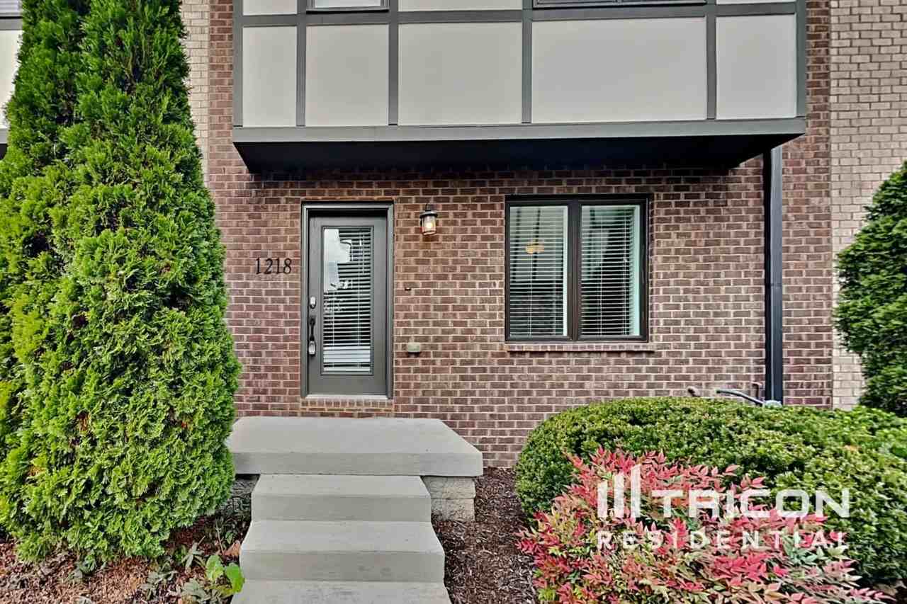 1218 Hillwood Private Cv - Photo 2 of 32
