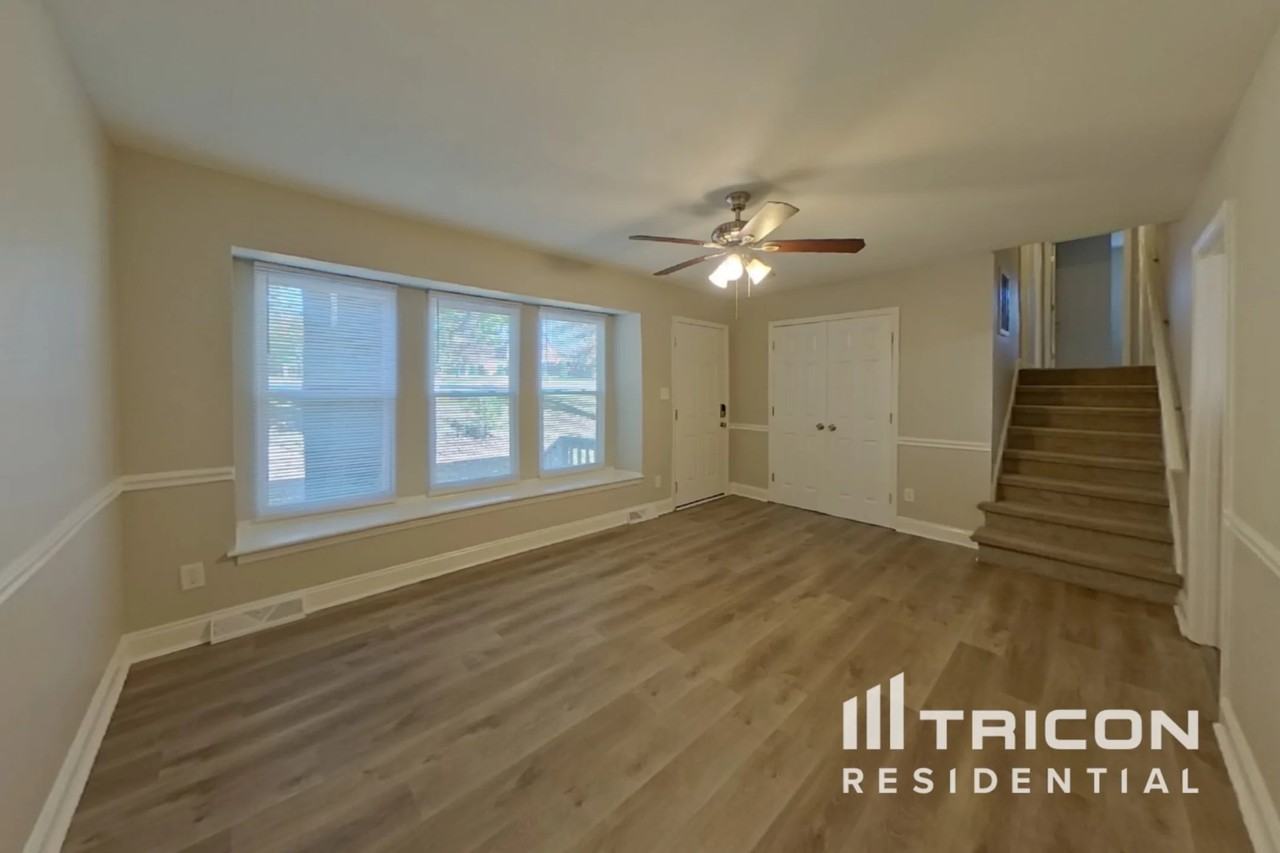 7000 Idlewild Rd - Photo 2 of 34