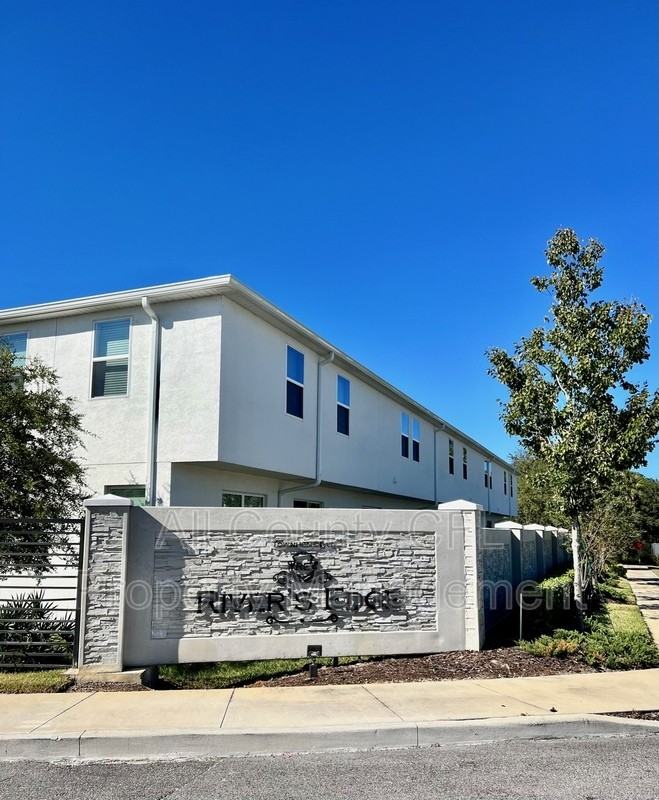 1398 Captiva Cv - Photo 2 of 29