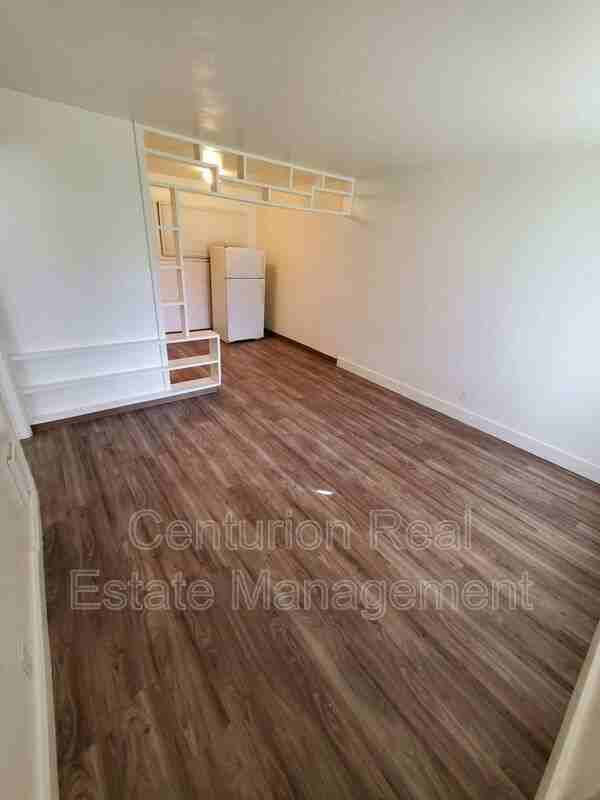 255 Kearney St S - Photo 2 of 9