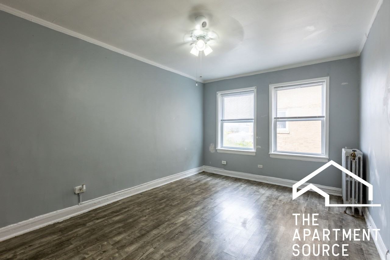 6930 N Greenview Ave #609 - Photo 5 of 10