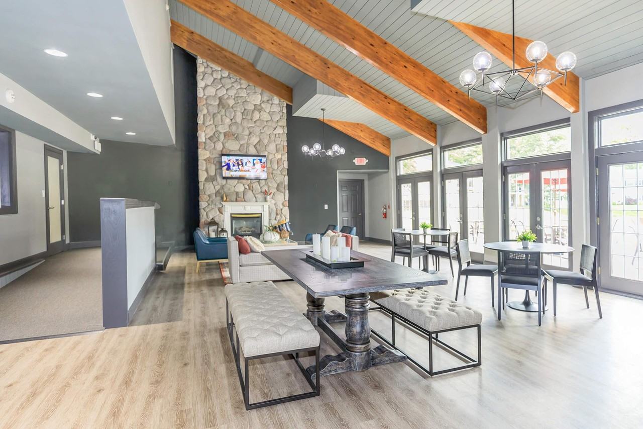 Squire Park Apartments - Photo 6 of 11