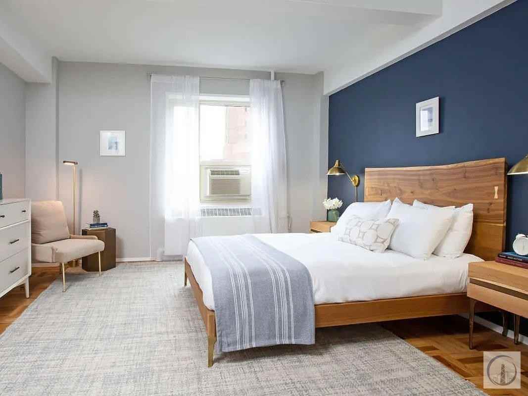 Peter Cooper Rd #5E - Photo 4 of 16