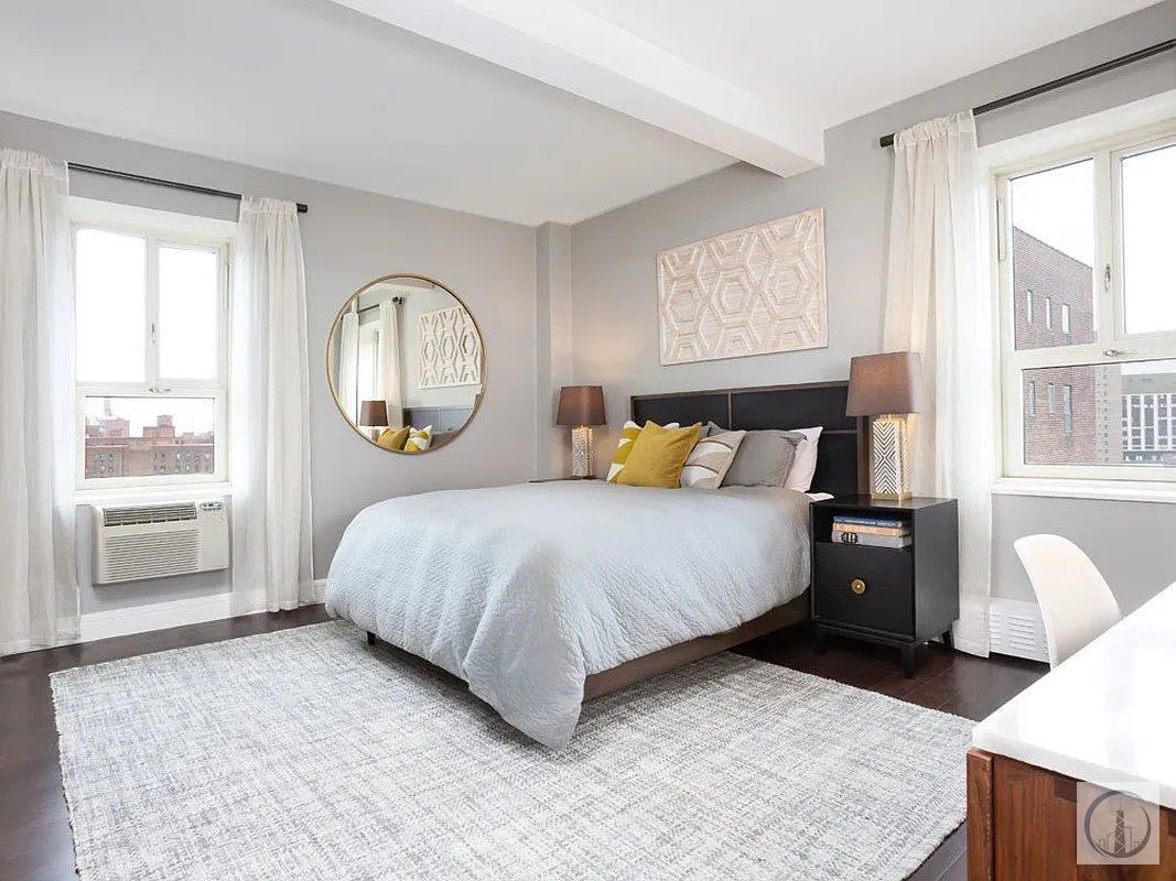 E 20th St #5B - Photo 3 of 18