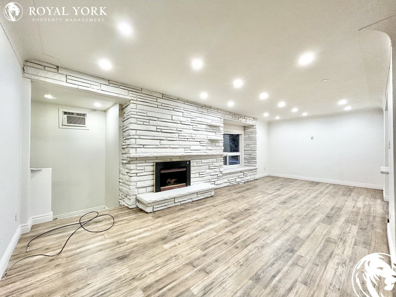 1459 Main St E - Photo 2 of 35