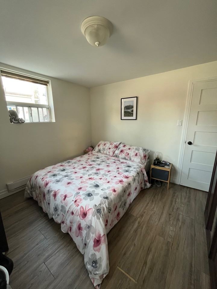 82 Roncesvalles Avenue #2 - Photo 7 of 11