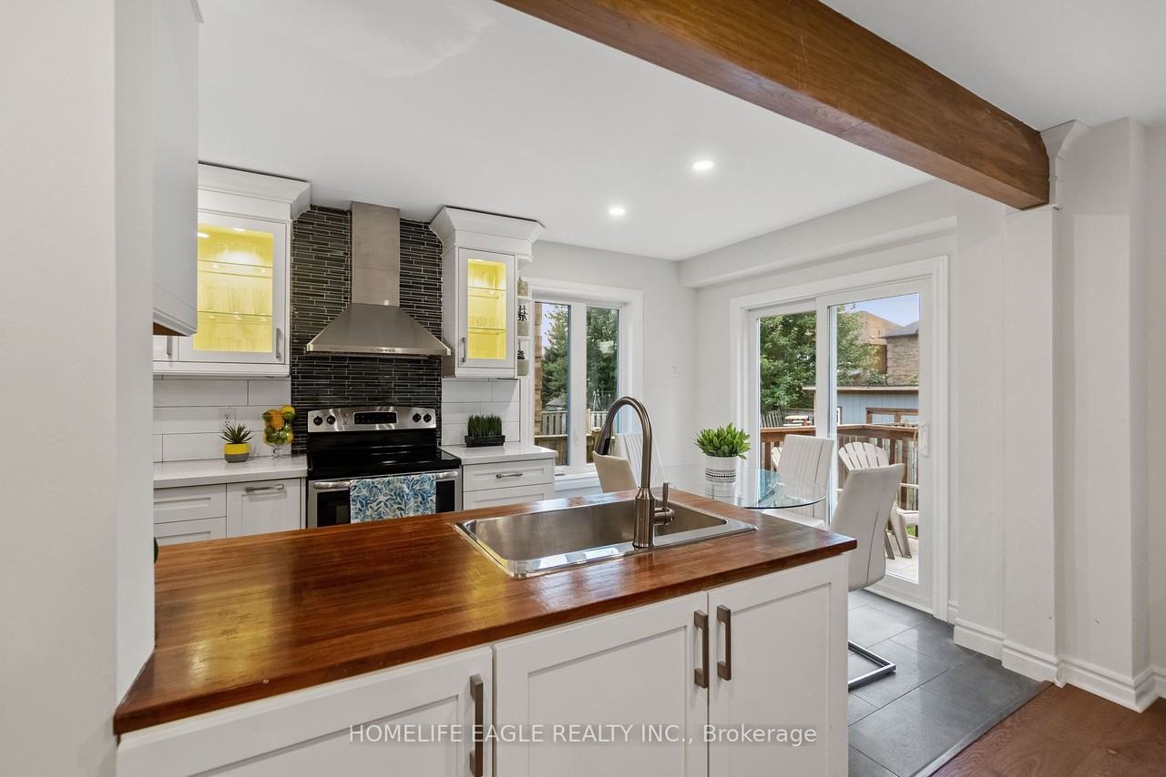 24 Bloomgate Crescent - Photo 3 of 15