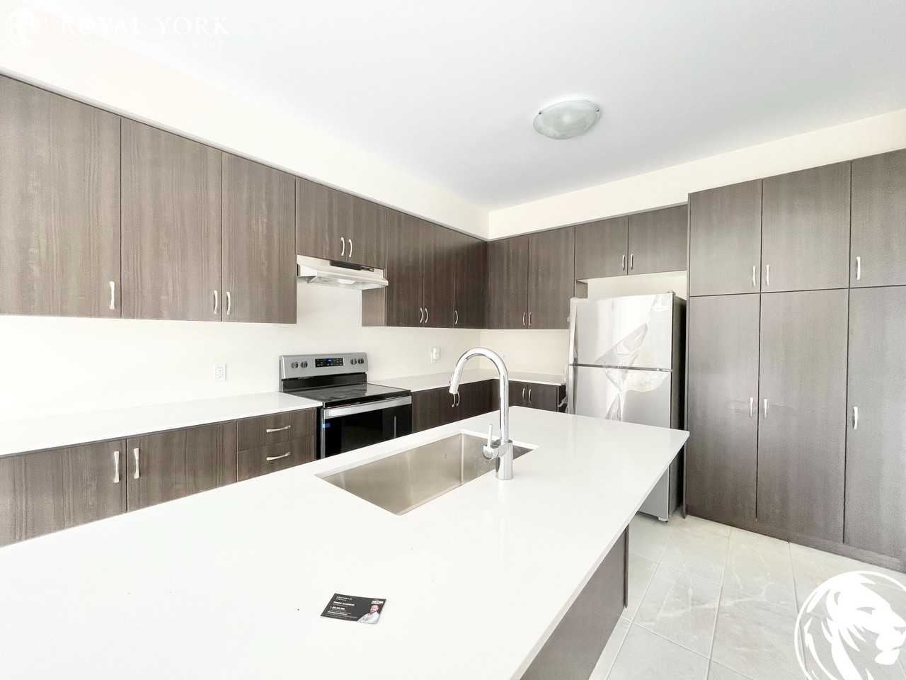 141 Jonkman Blvd - Photo 3 of 39