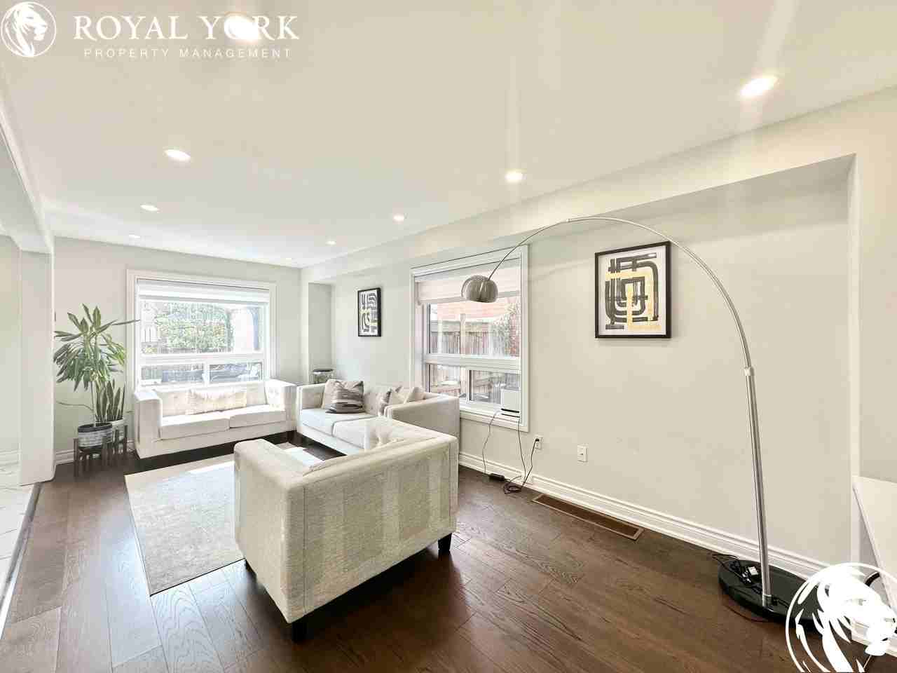 19 Beaumaris Cres - Photo 3 of 41