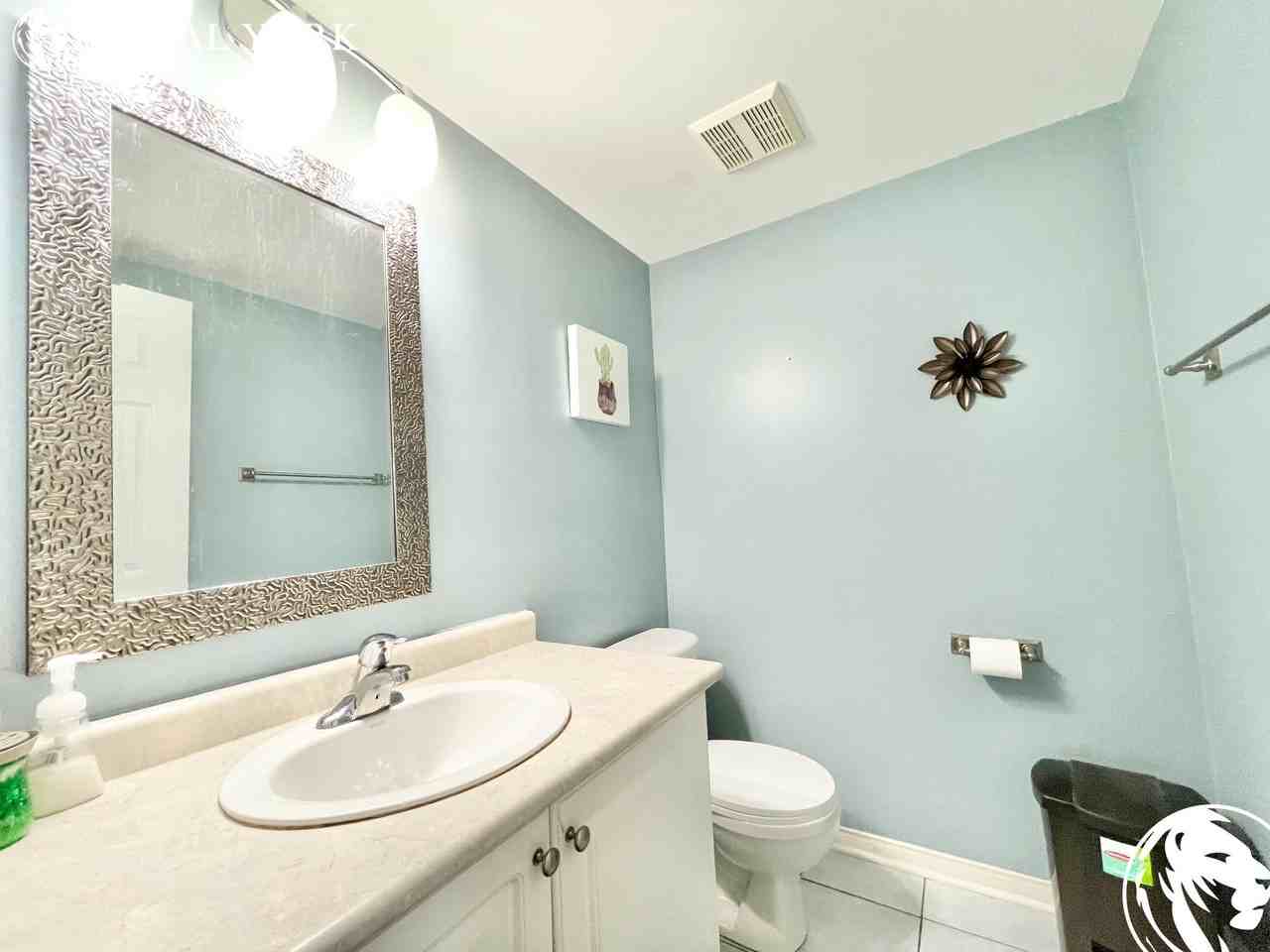 1107 Tall Pine Ave #1 - Photo 3 of 19