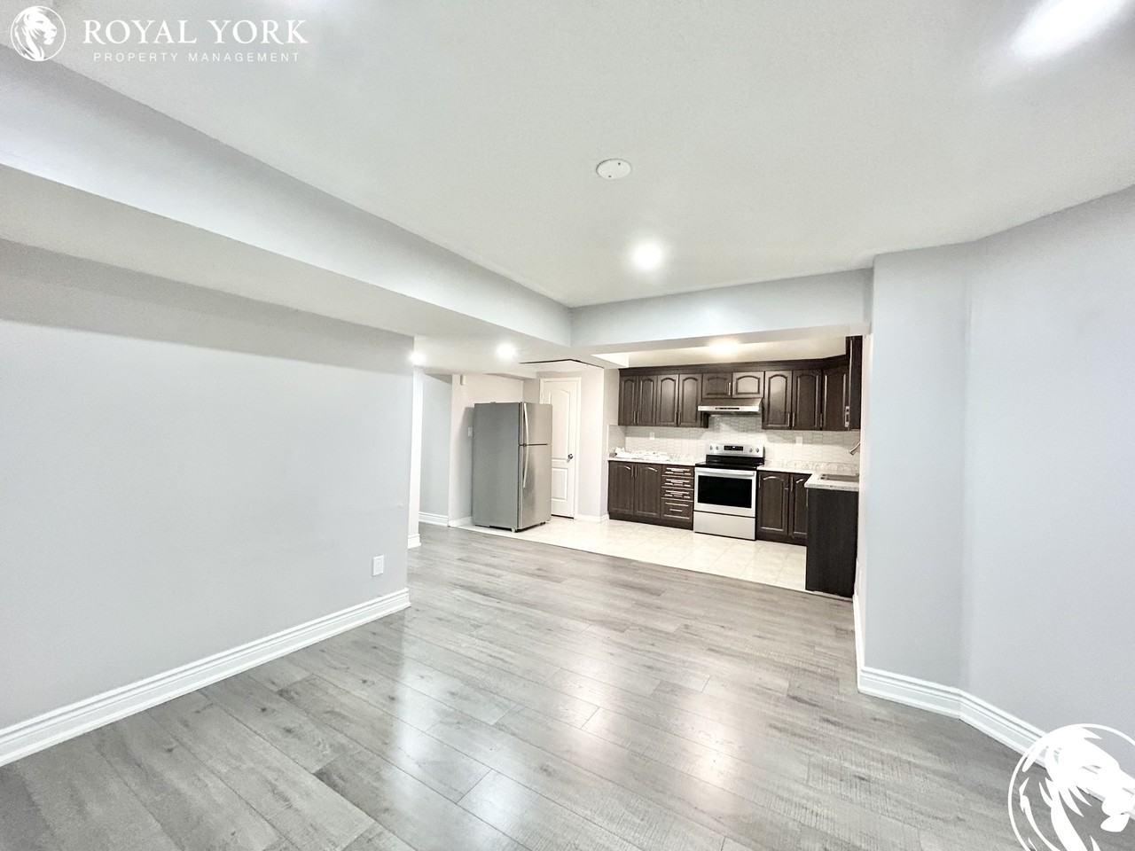 15 Sir David Pl #2 - Photo 2 of 35