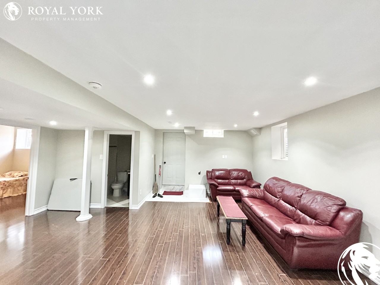 44 Old Cleeve Cres #2 - Photo 2 of 24