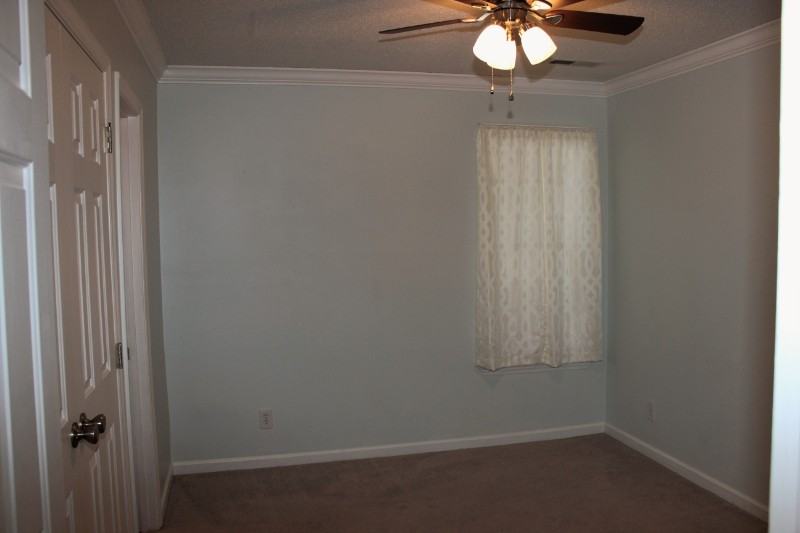 4310 Kirkstone Dr - Photo 7 of 17