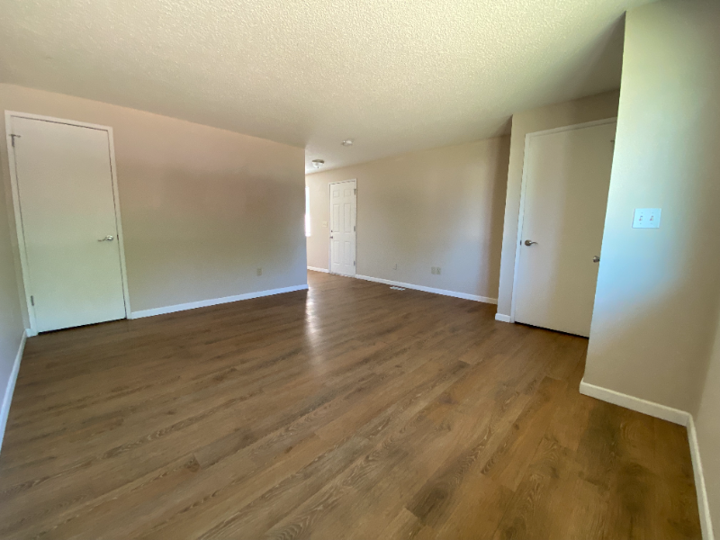 818 East Princeton Avenue - Photo 5 of 17