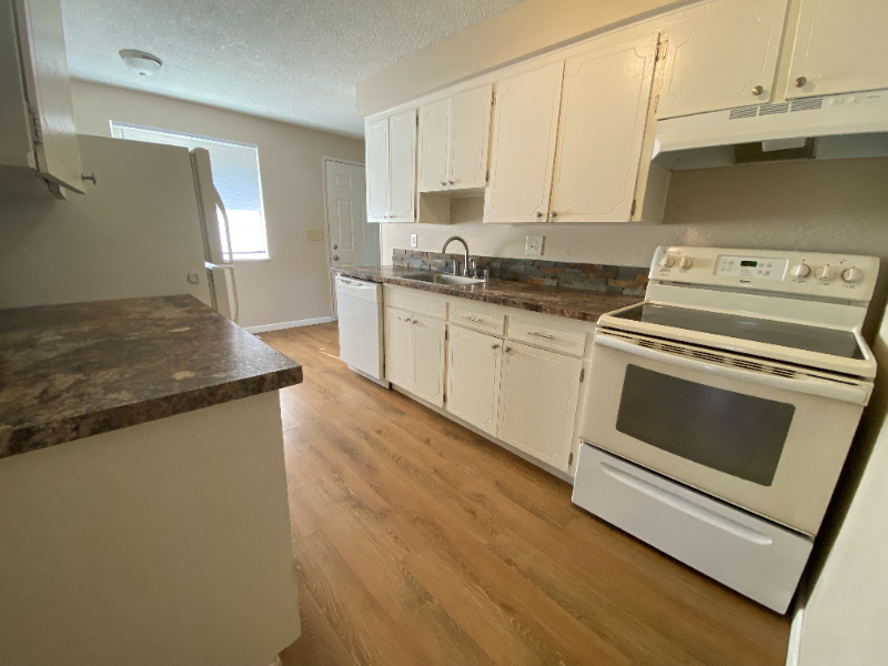 818 East Princeton Avenue - Photo 7 of 17