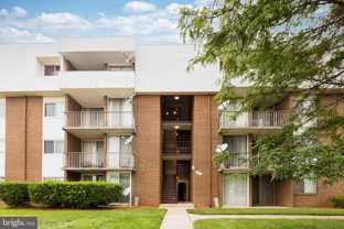 10222 Prince Pl #201 - Photo 1 of 1