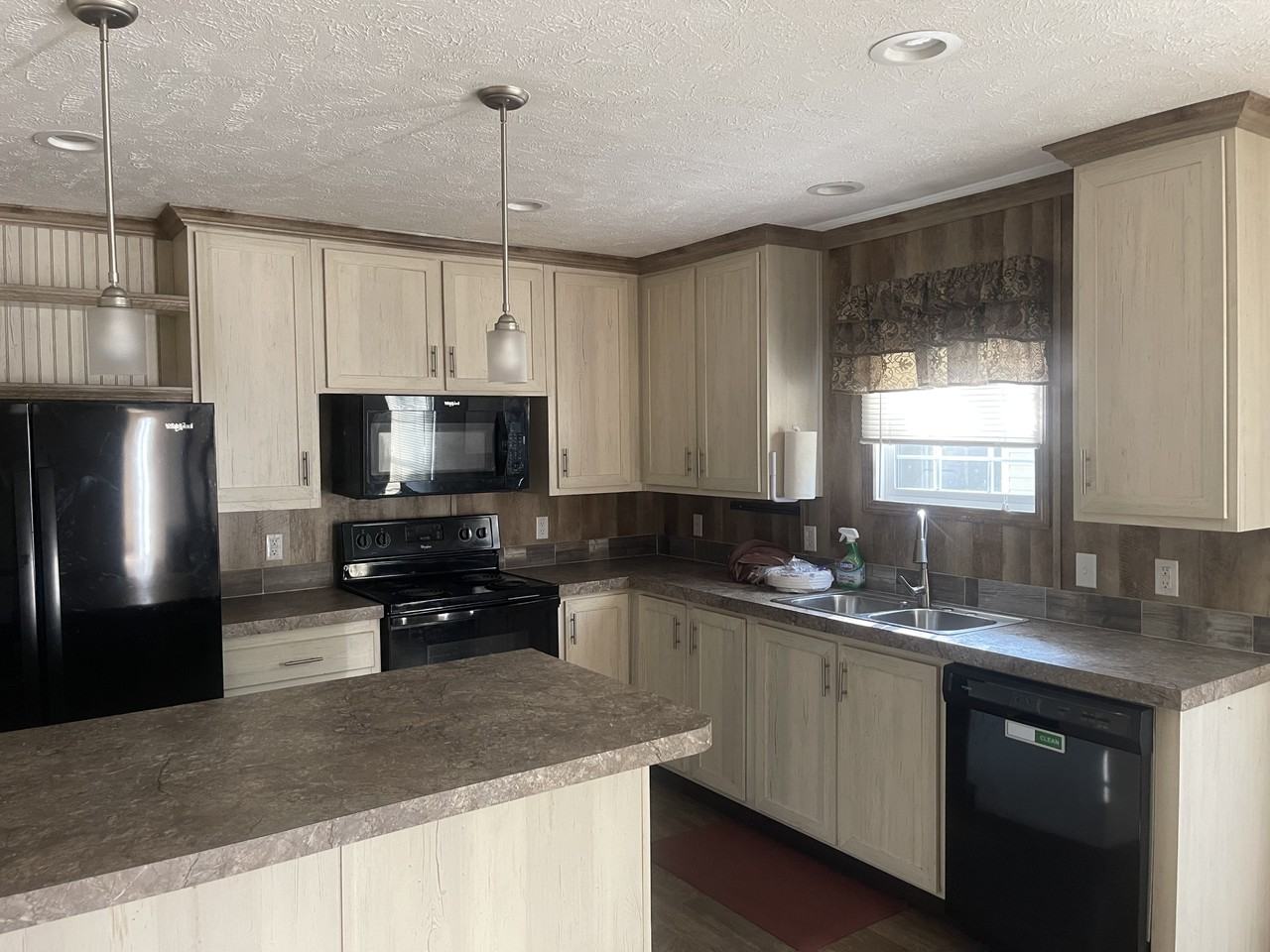 3585 Highway 195 #NA - Photo 3 of 11