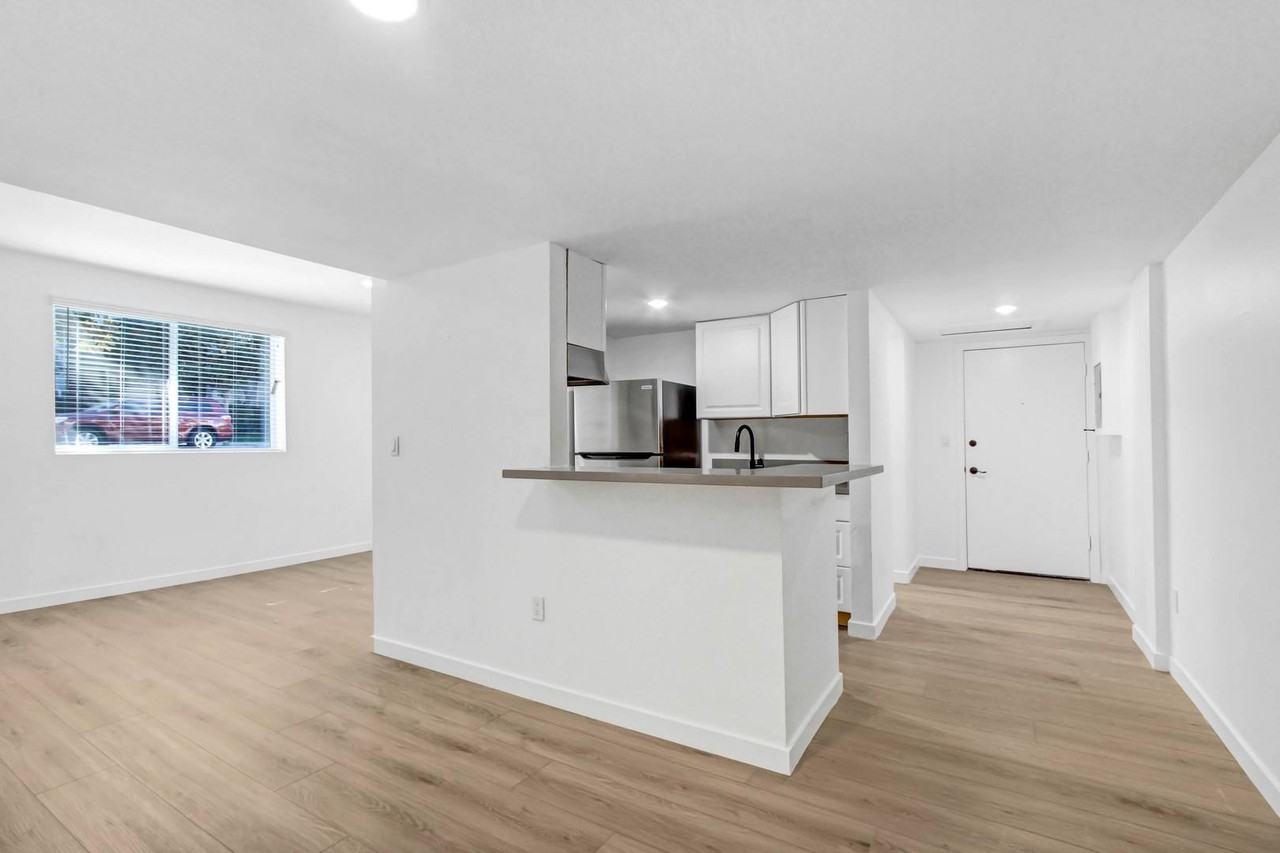 Zelzah Luxury Apartments - Photo 2 of 71