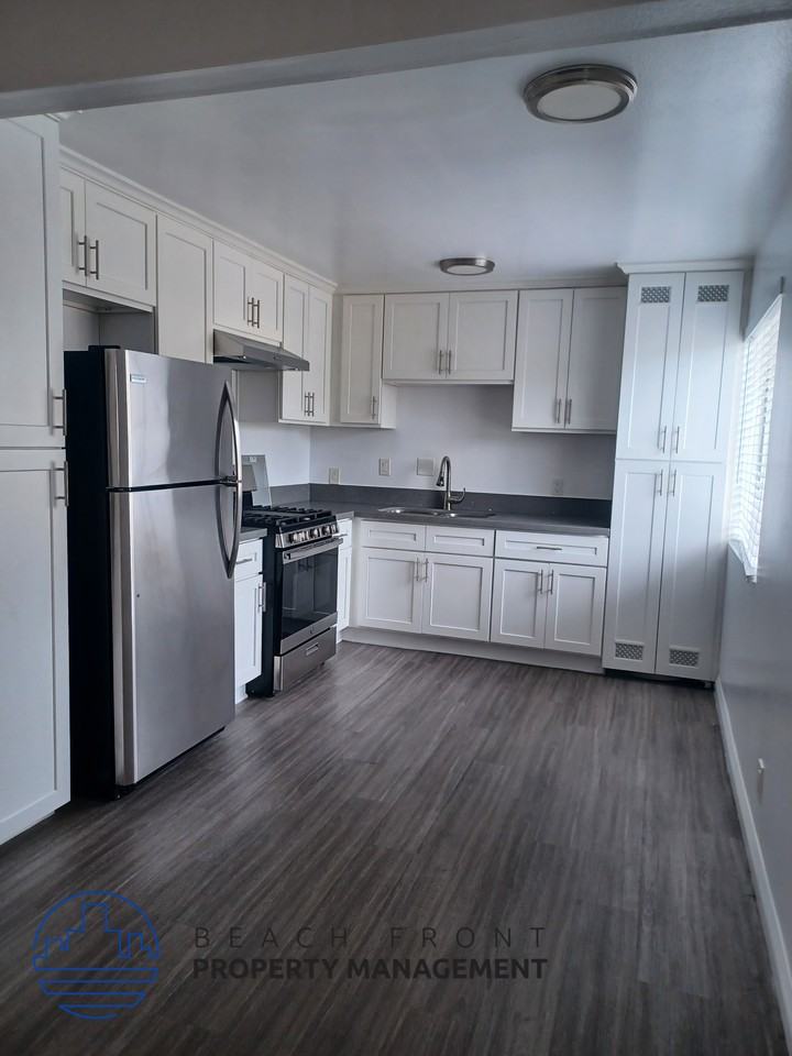 1626 Palo Alto St. - Photo 2 of 18