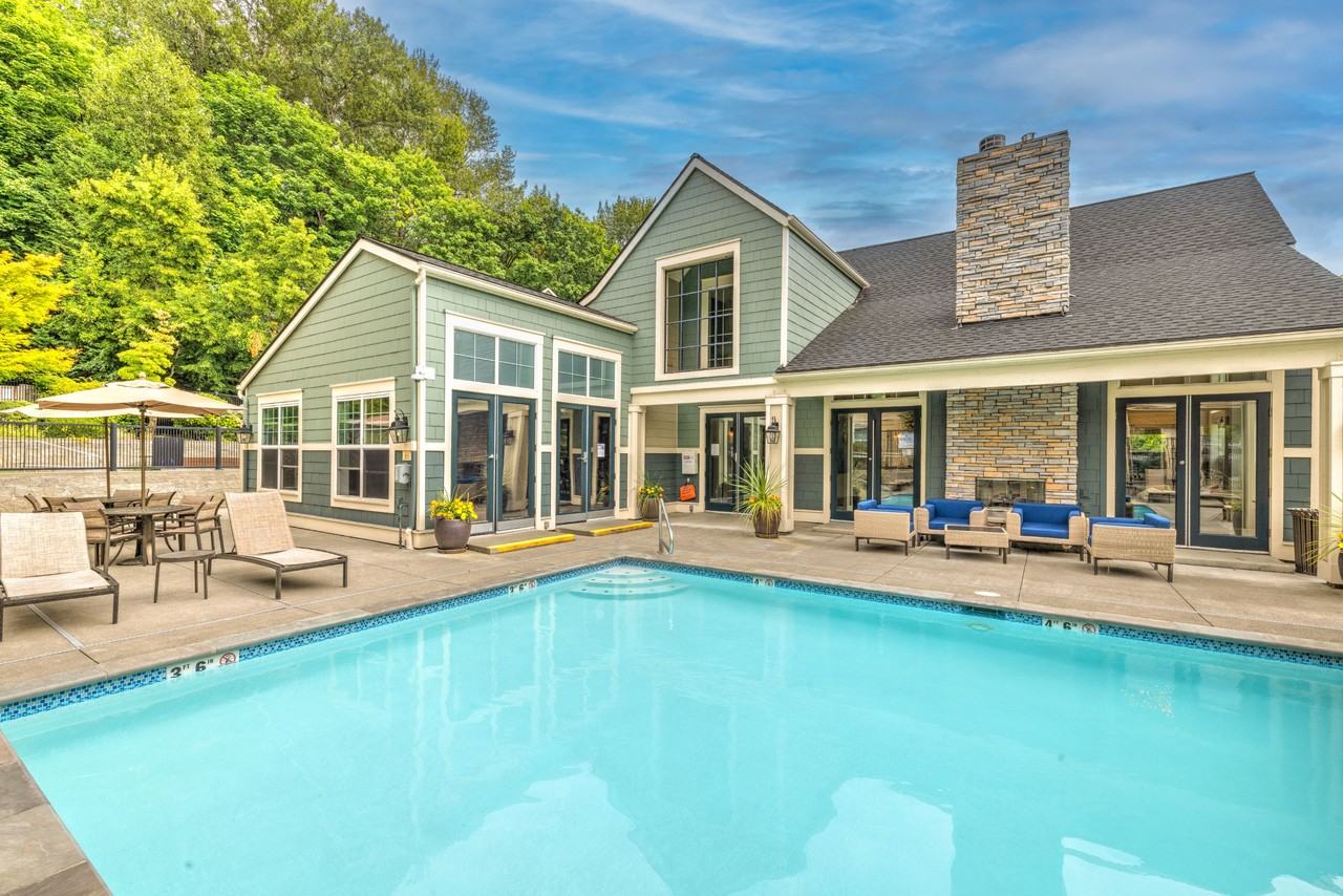 Bella Vista - Photo 2 of 42