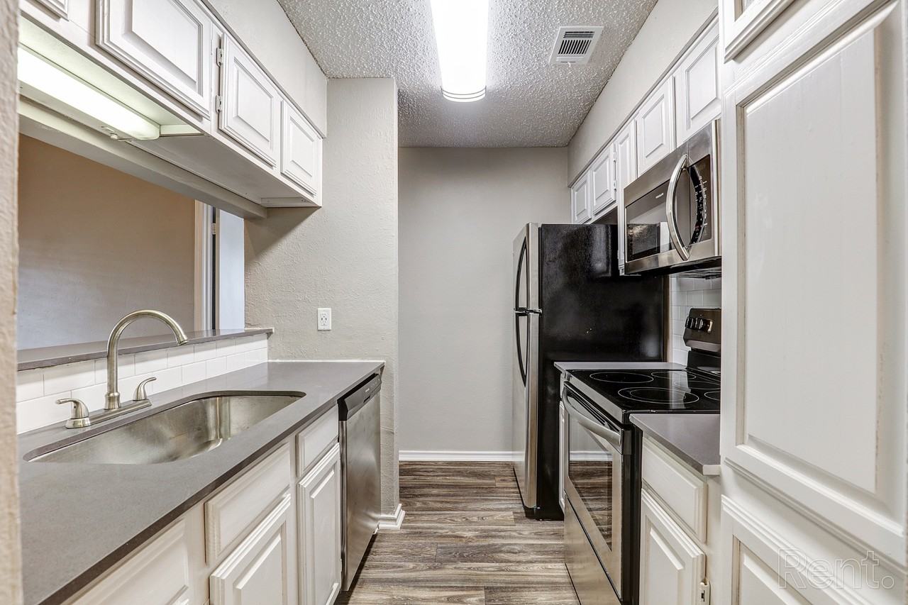 Embry Apartment Homes - Photo 3 of 27