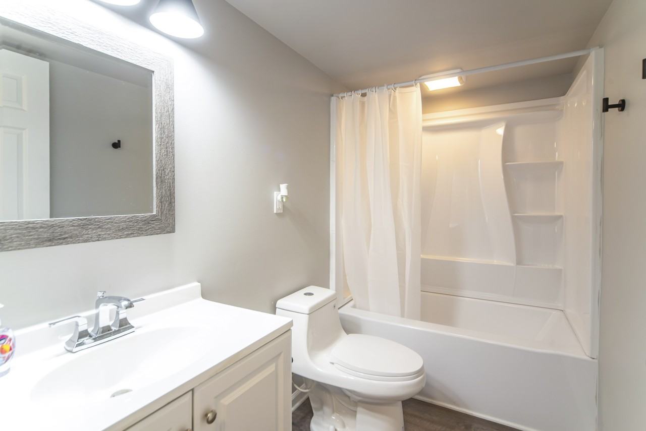 Nectarine Dr - Photo 2 of 8