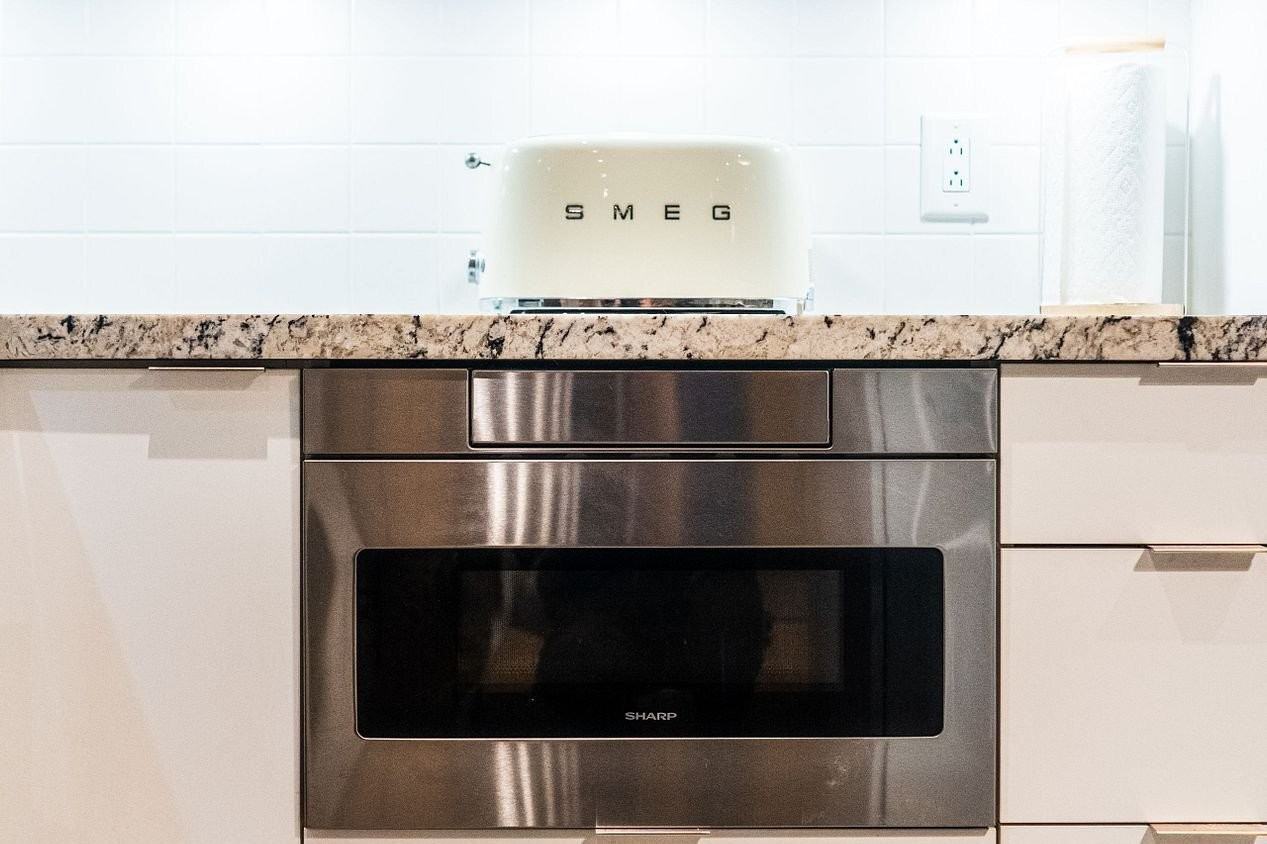 36 Glen Manor Drive - Photo 3 of 18