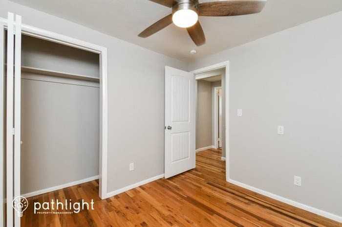 1206 Burnham St - Photo 3 of 5