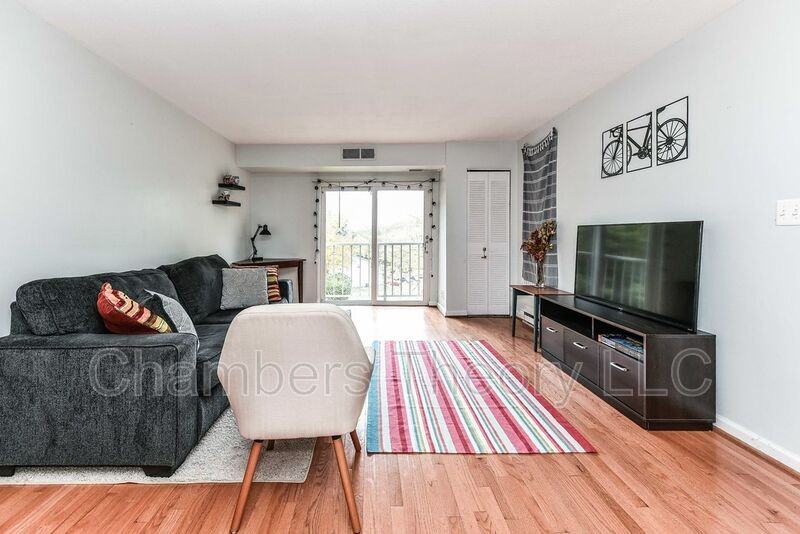 440 E Cornell Dr #8 - Photo 2 of 16